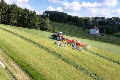657 1 7029 TOP VT 12540 C MasseyFerguson Drohne 44