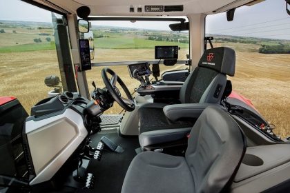 689 1 7102 Massey Ferguson MF9S CABINTERIOR 9197 Edit